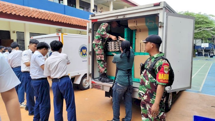 Koramil 07/Limo Bantu Pendampingan dan Pendistribusian Makan Bergizi Gratis di Kecamatan Limo dan Cinere