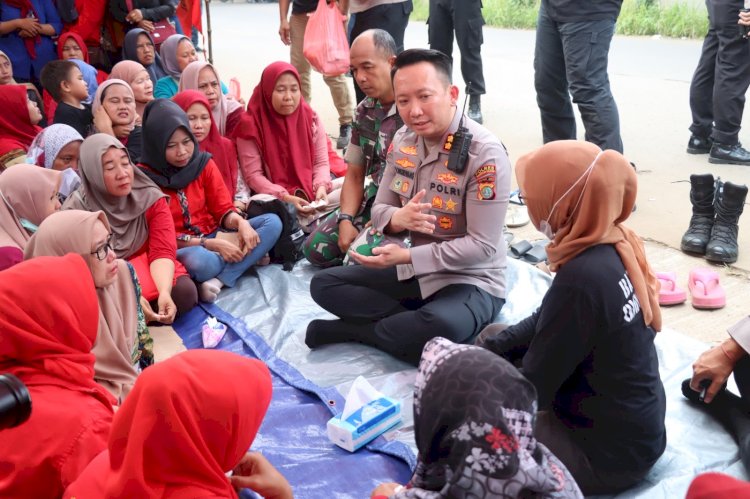 May Day, Polres Tangsel Gelar Aksi Simpatik Dengan Kunjungan ke Buruh PT. GII