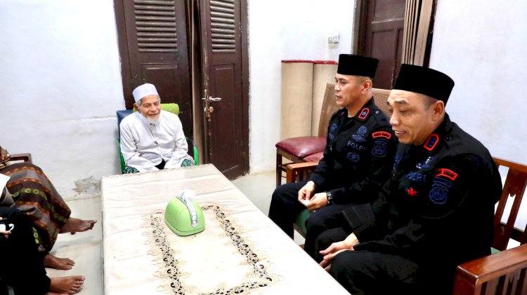 Gegana Satuan Brimob Polda Metro Jaya Jalin Silaturahmi ke Tokoh Agama dan Masyarakat