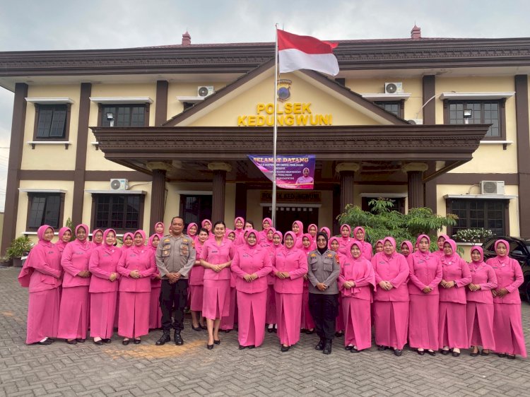 Kunjungan Kerja Ketua Bhayangkari Cabang Pekalongan ke Tiga Polsek Wilayah Polres Pekalongan