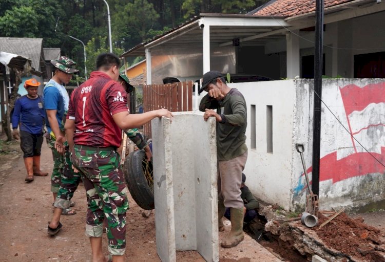 TMMD Ke-124 Kodim 0508/Depok Melanjukan Kegiatan Fisik, Renovasi RTLH, Pengecoran Jalan dan Drainase