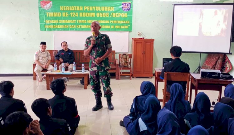 Kegiatan Non Fisik TMMD ke-124 Kodim 0508/Depok Penyuluhan Kepada Siswa SMK Assalam Terkait Bela Negara, Pembinaan Mental dan Pengetahuan Hukum