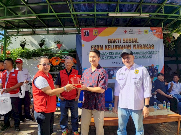 Bakti Sosial Pengobatan Gratis, PMI Jakarta Utara Kolaborasi dengan FKDM Kelurahan Warakas