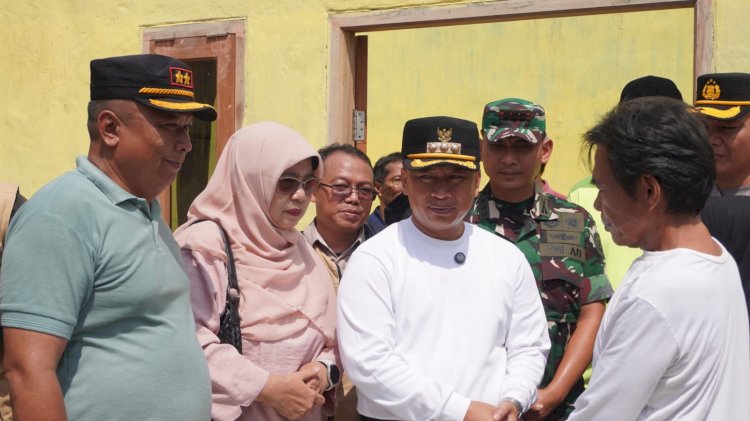 Wali Kota, Dandim 0508/Depok, Kapolres bersama Forkopinda Tinjau Rumah Warga Rusak Akibat Hujan Deras dan Angin Kencang