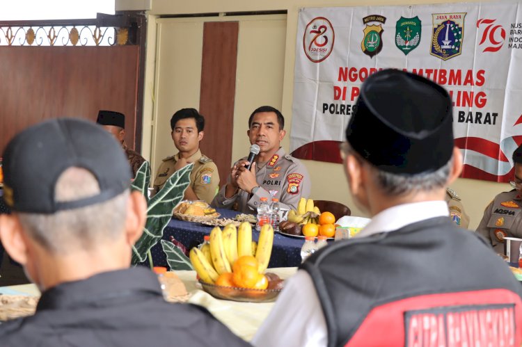 Kapolres Metro Jakarta Barat Jalin Kedekatan dengan Warga Kebon Jeruk Lewat Silaturahmi dan Dialog Terbuka
