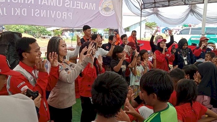 Polda Metro Beri Trauma Healing ke Korban Kebakaran di Penjaringan