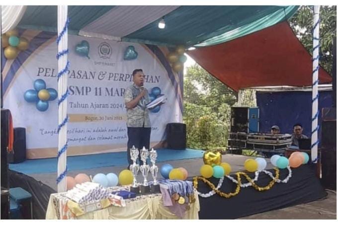 SMP Sebelas Maret Rayakan Perpisahan,    Rino Anggara S.Pd: Tahun Depan Adakan Bahasa Mandarin,    Ketua Pengurus Yayasan: Perlu Ada Donatur 
