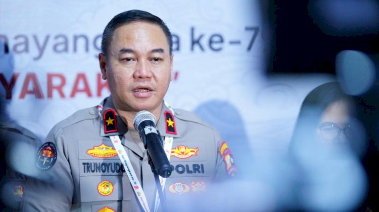 Polri Gelar Pagelaran Wayang Kulit dalam Rangka Hari Bhayangkara ke-79, Hadirkan 4 Dalang dan Ribuan Peserta