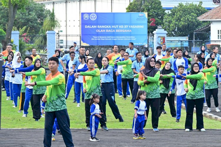 Senam Anak Indonesia Hebat Meriahkan Rangkaian HUT ke-37 Yasarini di Lanud Husein Sastranegara