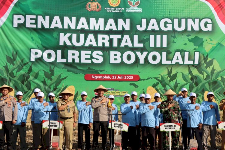 Kapolres Boyolali Pimpin Penanaman Jagung,  Kuartal III Dukung Program Ketahanan Pangan Pemerintah