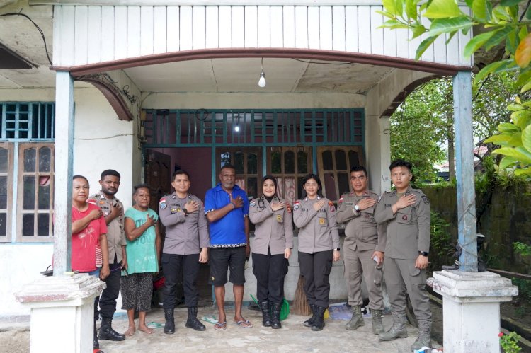 Satgas Ops Damai Cartenz Laksanakan Home Visit untuk Lansia di Sarmi