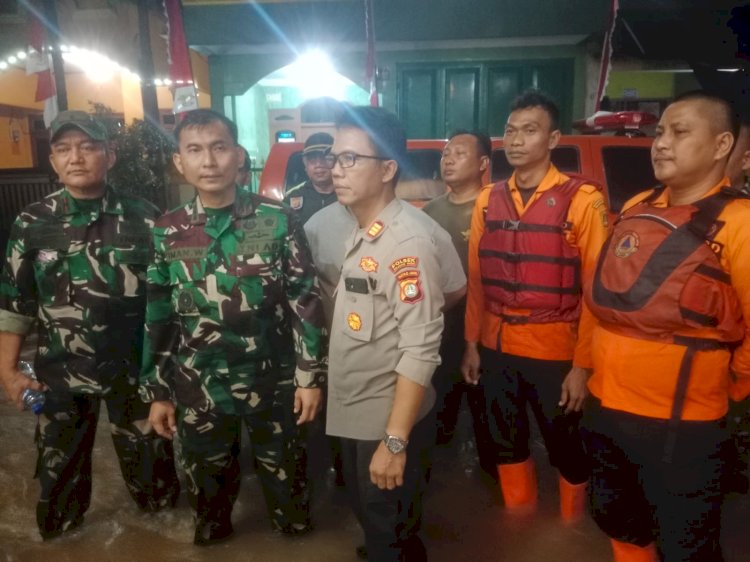 Dandim 0508/Depok Tinjau Langsung Lokasi Banjir di Perumahan Bukit Waringin